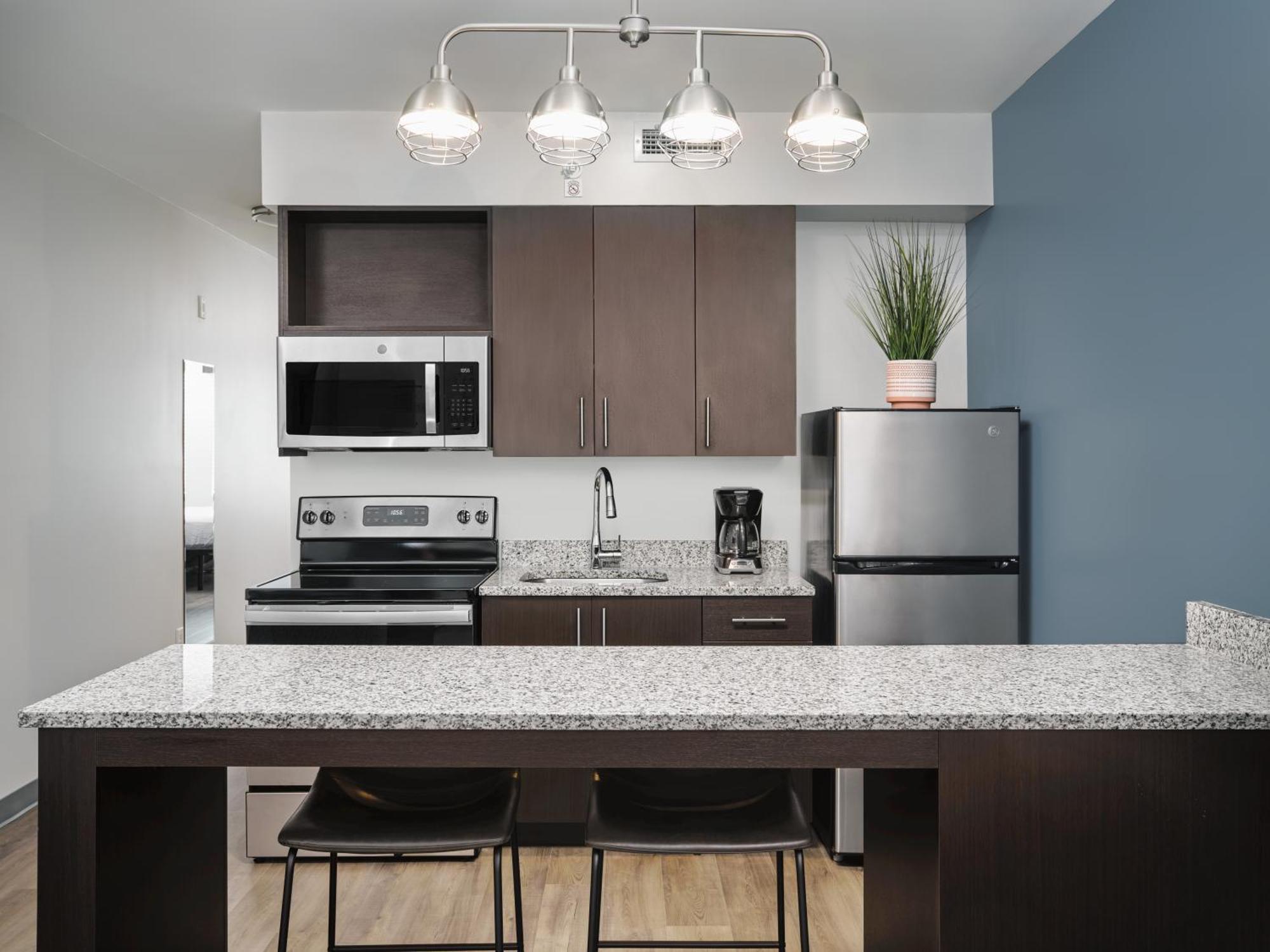 Stayapt Suites Pensacola-Uwf/Florida Hospital Area Ferry Pass ภายนอก รูปภาพ